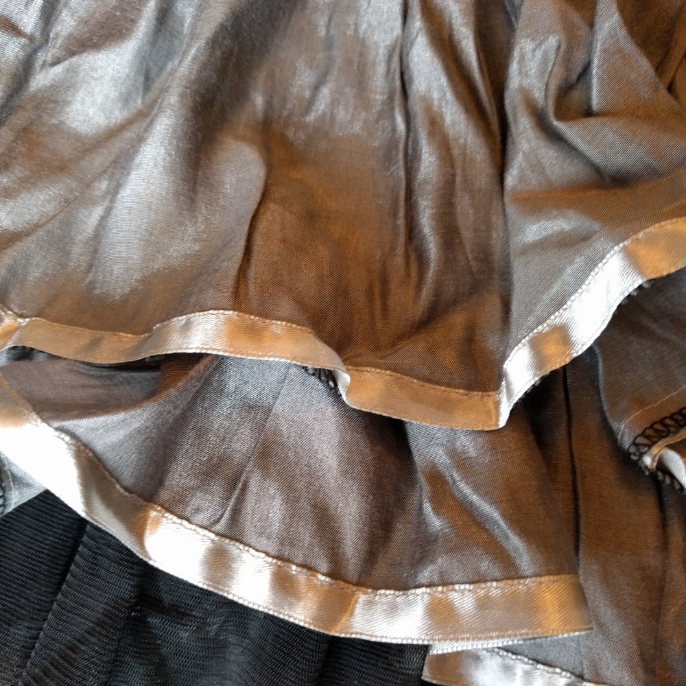Thread Mini-Skirt - Picture 2 of 5